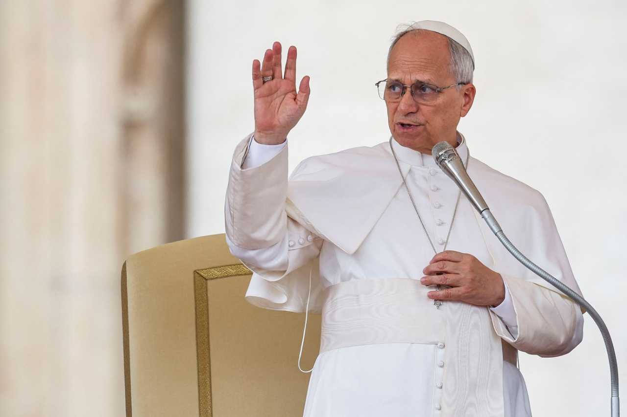 Após cirurgia delicada no pulmão, Papa Leão XIV apresenta boa evolução em Roma