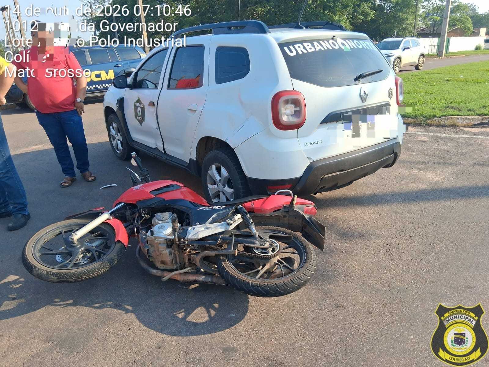 Motociclista perde o controle e atinge SUV em cruzamento na cidade  de Colider